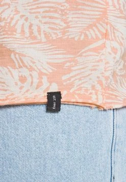 INDICODE JEANS KEEN - T-shirt Imprimé - Caral Cloud -INDICODE Boutique 0094f2f7db694314bb1c10b40bba161c