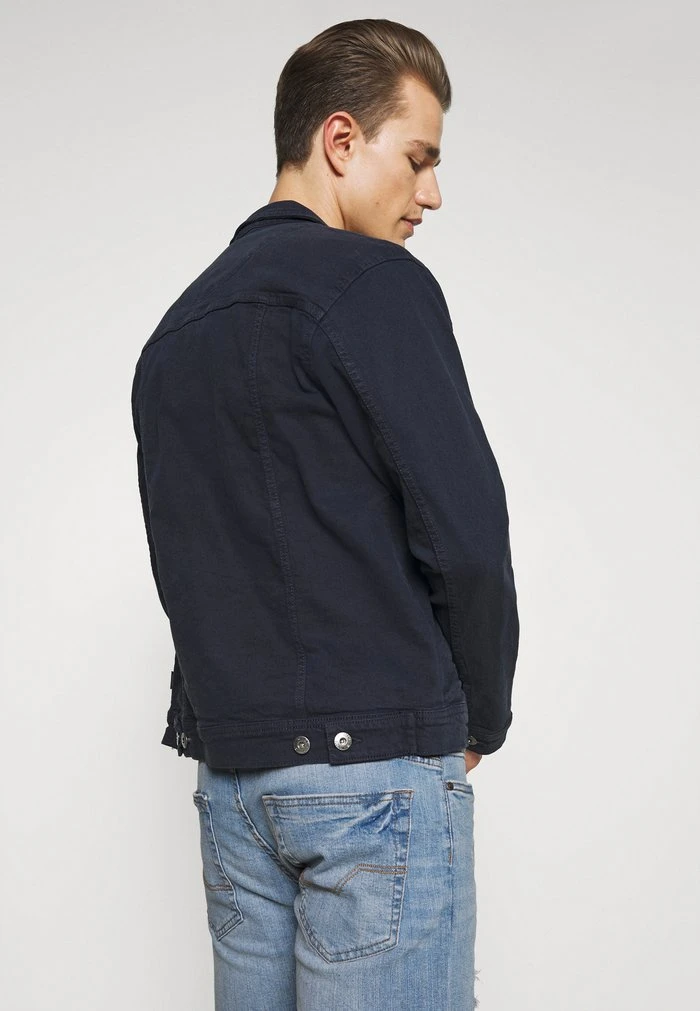 INDICODE JEANS KADEN HOLES - Short En Jean - Blue Wash 4 INDICODE JEANS KADEN HOLES - Short En Jean - Blue Wash – Image 4