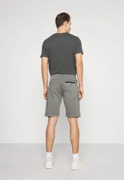 INDICODE JEANS ATHLONE - Short - Pewter -INDICODE Boutique 17453b0f5f694aa588a924978eb1da16