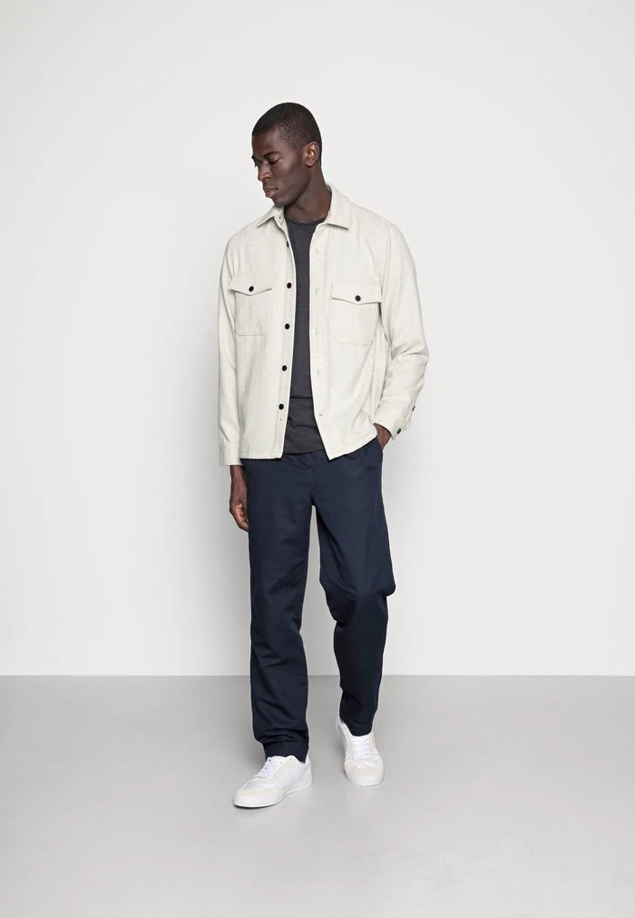 INDICODE JEANS ALAIN - T-shirt Basique - Black 2 INDICODE JEANS ALAIN - T-shirt Basique - Black – Image 2