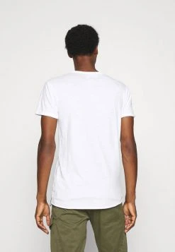INDICODE JEANS ALAIN - T-shirt Basique - Offwhite -INDICODE Boutique 3f68e84e32cb47eea24c8c7739889e71