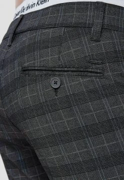 INDICODE JEANS AALBORG - Short - Check -INDICODE Boutique 3f7f826f71fa4bae8691f0a3e5fdd4bb