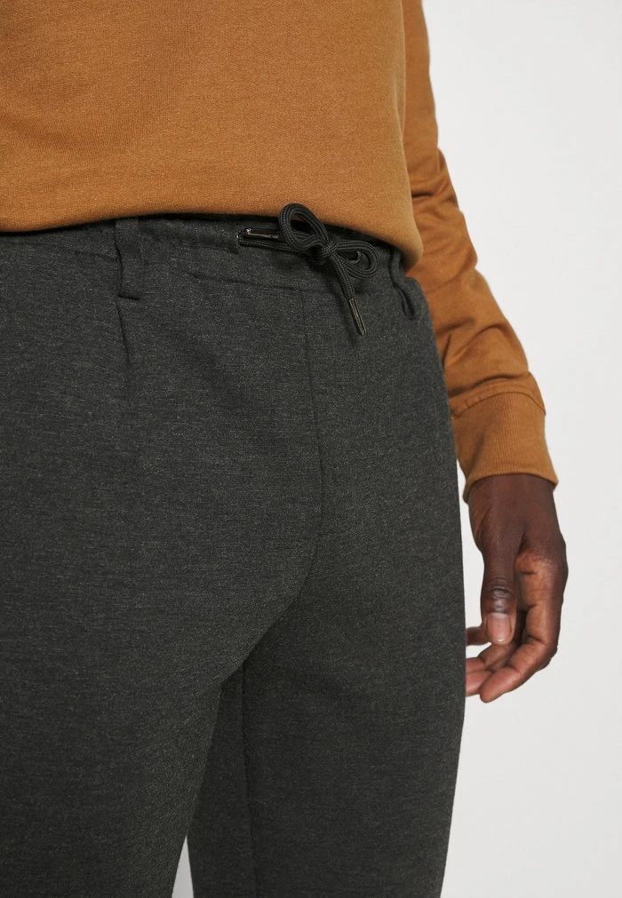 INDICODE JEANS EBERLEIN WITH ROLLED UP - Pantalon Classique - Raven 5 INDICODE JEANS EBERLEIN WITH ROLLED UP - Pantalon Classique - Raven – Image 5