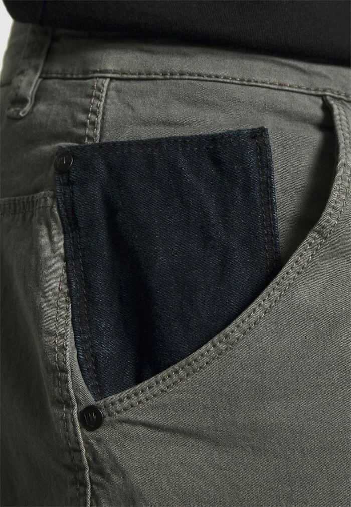 INDICODE JEANS ATHLONE PLUS - Short - Pewter 5 INDICODE JEANS ATHLONE PLUS - Short - Pewter – Image 5