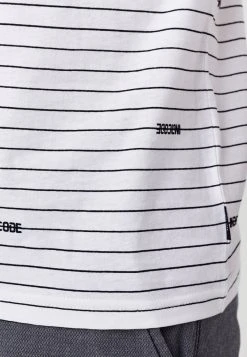 INDICODE JEANS ECKLEY - T-shirt Imprimé - Optical White 10 INDICODE JEANS ECKLEY - T-shirt Imprimé - Optical White -INDICODE Boutique 5ea61d98f7eb4c80b15ba0d0e400336f