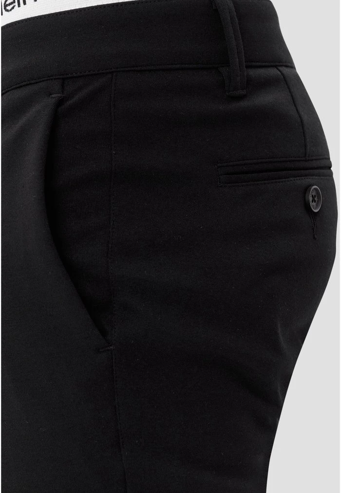 INDICODE JEANS AALBORG - Short - Black 5 INDICODE JEANS AALBORG - Short - Black – Image 5