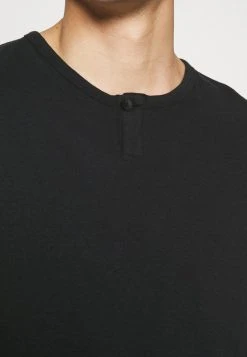 INDICODE JEANS COHEN - T-shirt Basique - Black -INDICODE Boutique 749dc1aec5434db19f4a234413aaf9c4