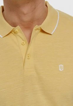 INDICODE JEANS Polo - Pale Banana -INDICODE Boutique 869c982efccb464287f2e51687171086