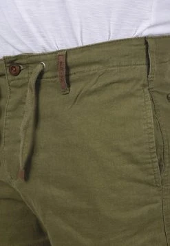 INDICODE JEANS IDMOSES - Short - Dark Olive -INDICODE Boutique ac1c6c1e2dbb4a558339b3ab2aac4648