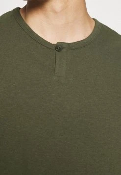 INDICODE JEANS COHEN - T-shirt Basique - Army -INDICODE Boutique bde17aae77f147f99acca1d07b28fd9d