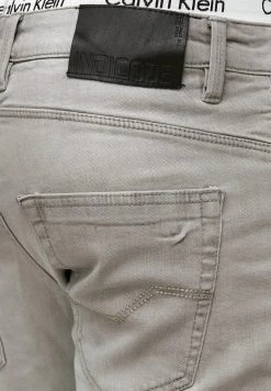 INDICODE JEANS CUBA CADEN - Short En Jean - Grau 8 INDICODE JEANS CUBA CADEN - Short En Jean - Grau -INDICODE Boutique c149ab1e9ff6446ba200050cddde8e5e