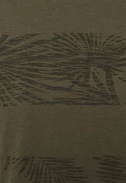 INDICODE JEANS ALLEN - T-shirt Imprimé - Army -INDICODE Boutique c2d9915c2c4747af889bd2aeaca8be07