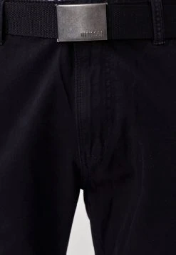 INDICODE JEANS BLIXT - Short - Black -INDICODE Boutique d5583d57ff3d439bacc7d501ace5cae3