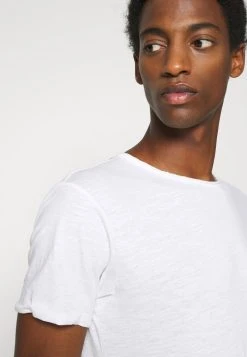 INDICODE JEANS ALAIN - T-shirt Basique - Offwhite -INDICODE Boutique dbc79e322a9942e39018feaeec743d98